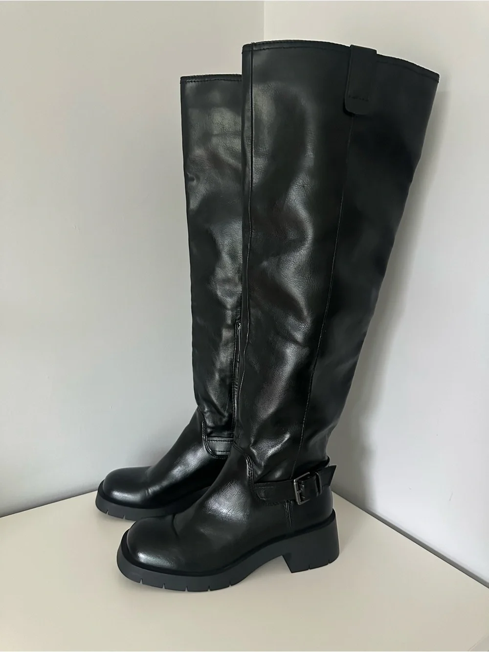 Zara Black Over-the-Knee Leather Boots